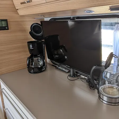 אתר קמפינג Luxuswohnwagen Wels Am Kransburger 354a